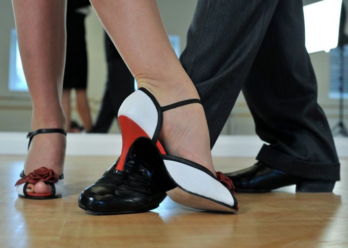 Les chaussures femme confortables pour aller danser
