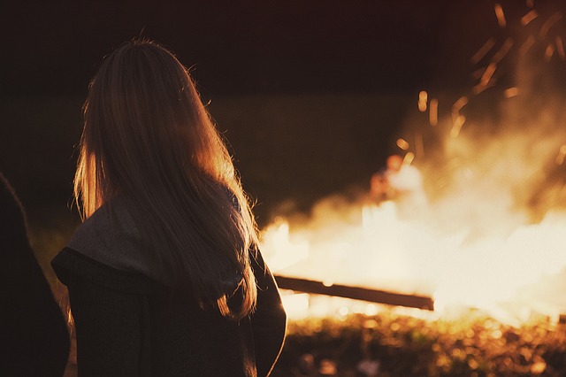 fille des flammes