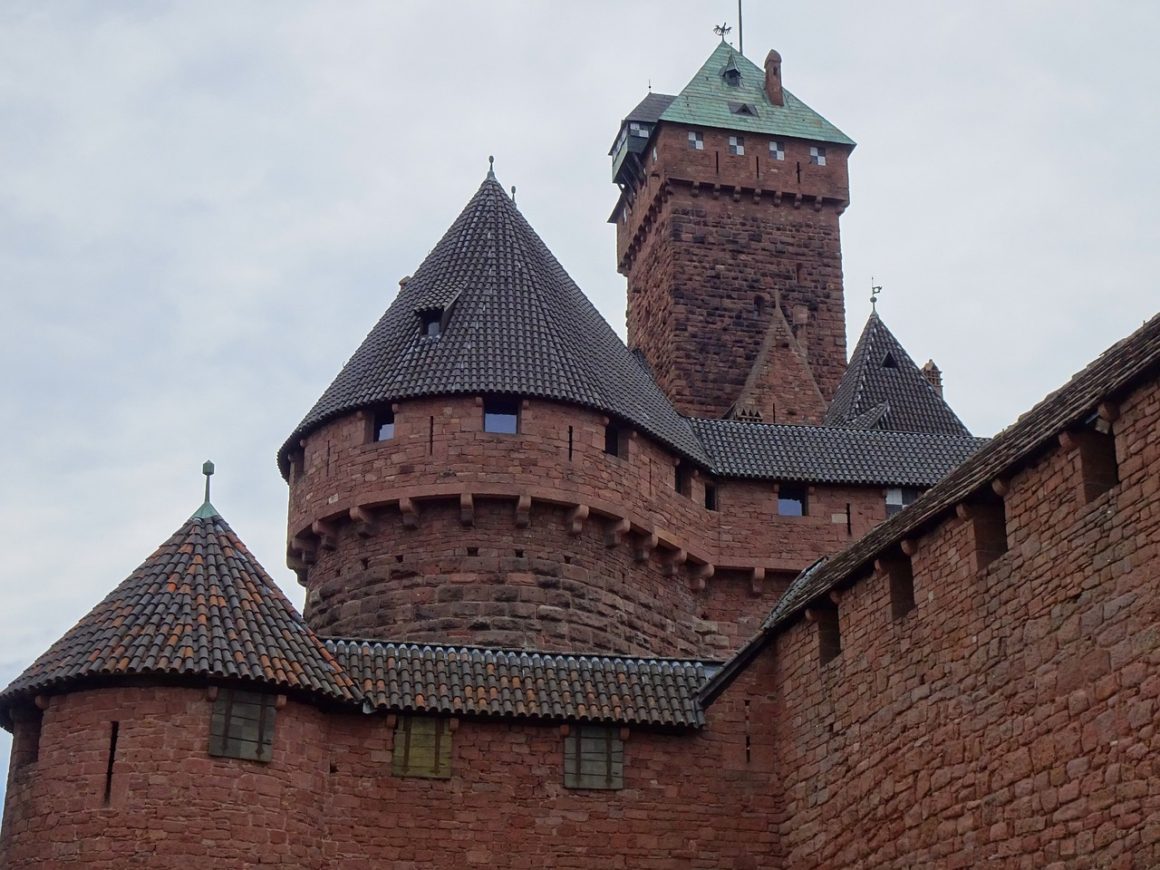 En savoir plus sur l'histoire du château du Haut-Koenigsbourg