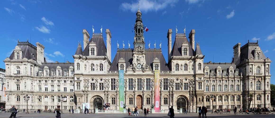 Parvis de l’Hôtel de Ville Paris : guide complet pour explorer ce lieu emblématique